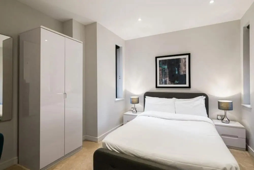 The Hampstead Crib - Bewitching 2bdr Flat With Balcony