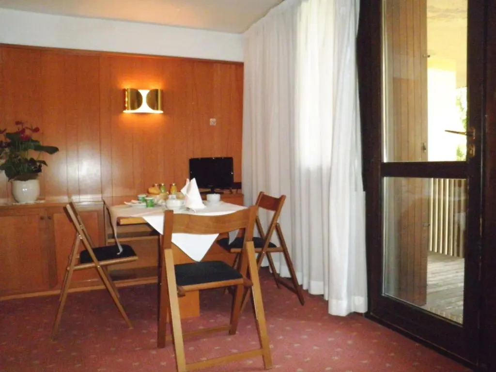 R.T.A. Hotel des Alpes 2