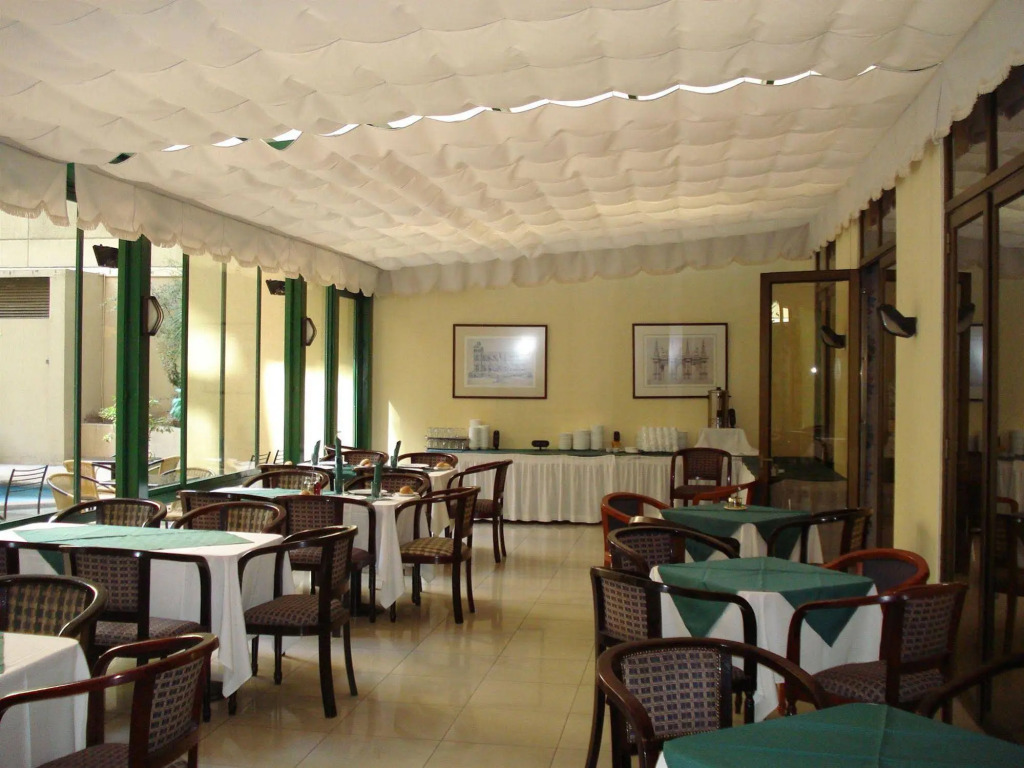Hotel Diego de Almagro Lomas Verdes