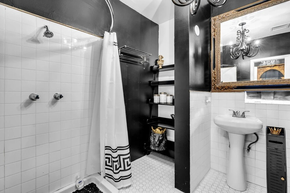 Hipster Upper Buenavista House