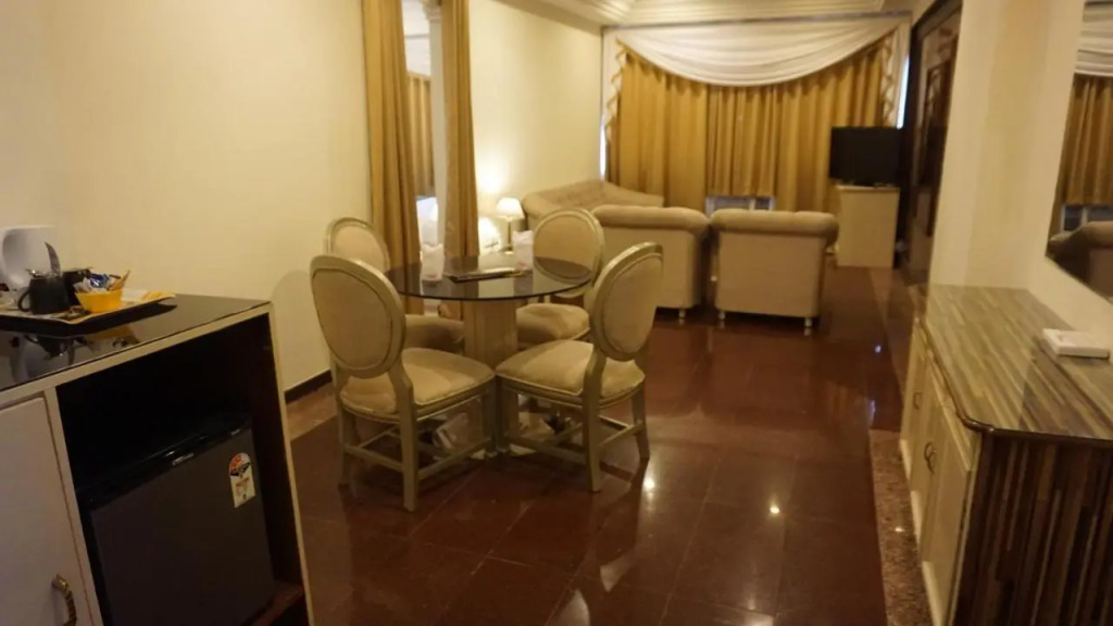 Hotel Poonja International