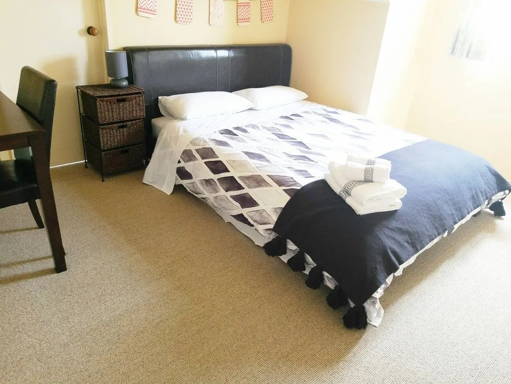 Foodora Lake View Bed  Breakfast