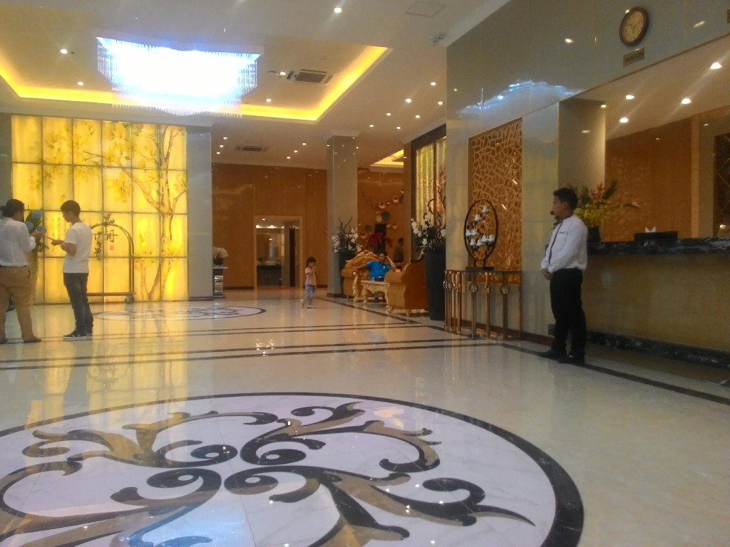 Apollo Hotel