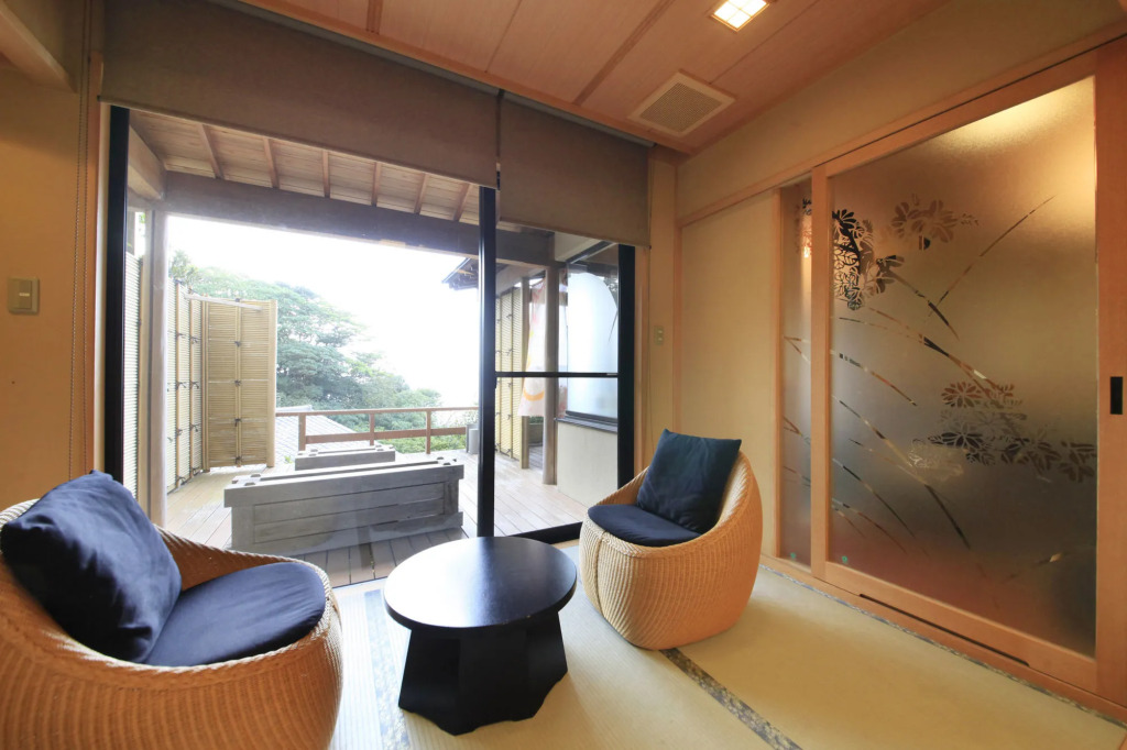 Nishiizu Koyoi