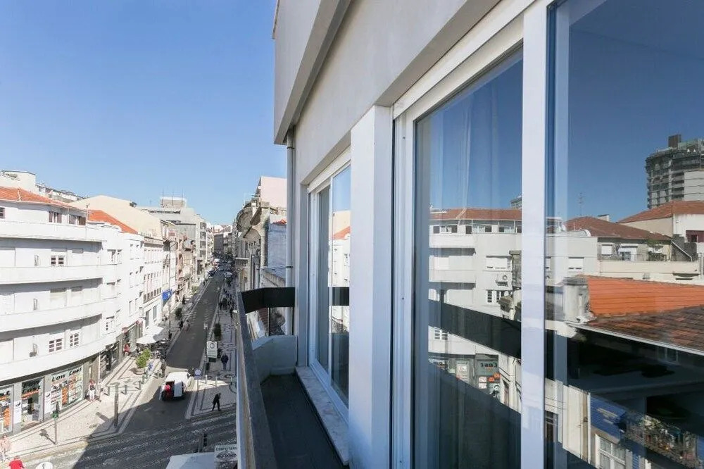 Tripas-Coração,Luxury Corner Apartments in Santa Catarina, Balcony & City Views
