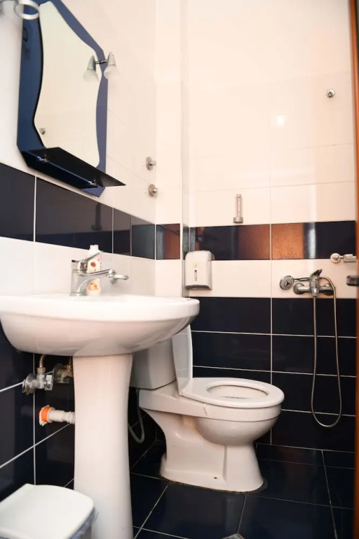 Hotel Bardhi