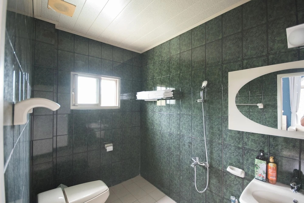 Sharing Green Home