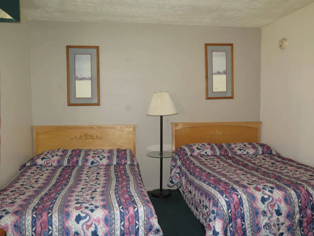 Pillow Talk Motel