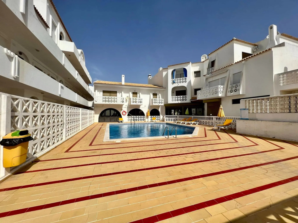 Albufeira Central 3 With Pool by Homing