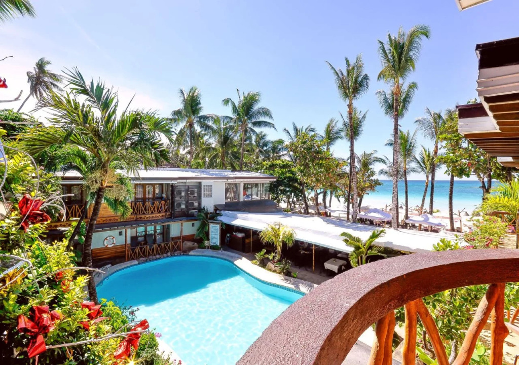 Red Coconut Beach Hotel Boracay