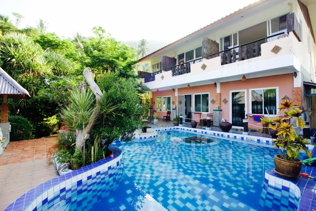 Sairee View Resort