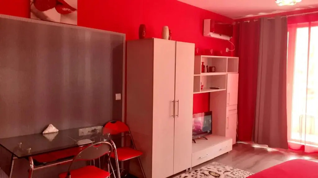 Studio Nera