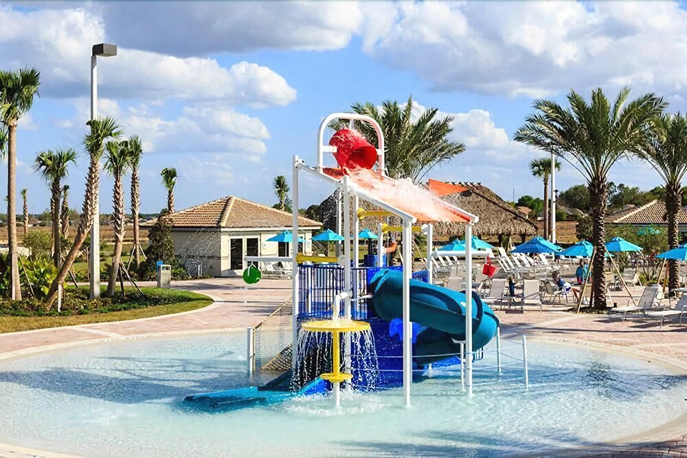 Serenade Champions Gate 8 Bedroom Home with Private Pool