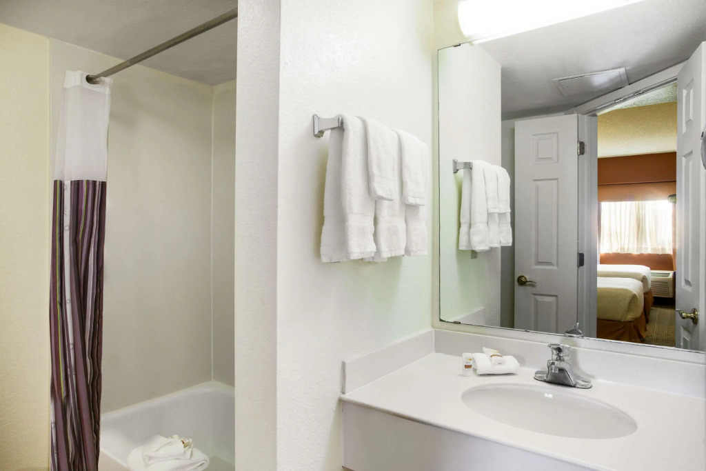 La Quinta Inn by Wyndham Austin Capitol / Downtown