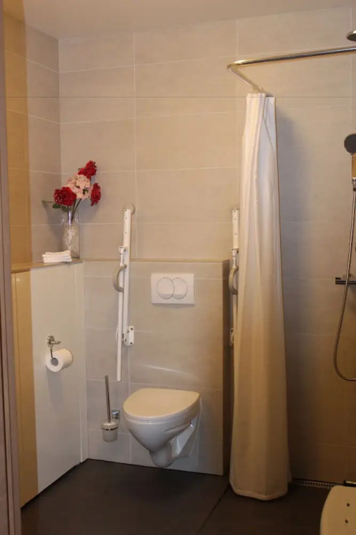 Lonid Apartment