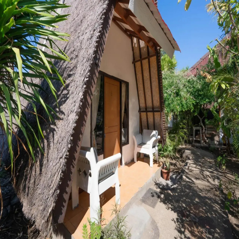 Ocean 2 Restaurant and Bungalow