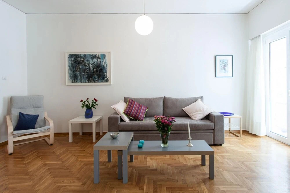 2 Bdrm apt for up to 6 Guests Next to Acropolis Museum