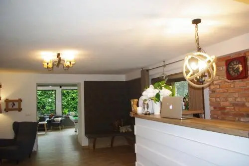 Dom Wypoczynkowy Karolina - pokoje i apartamenty