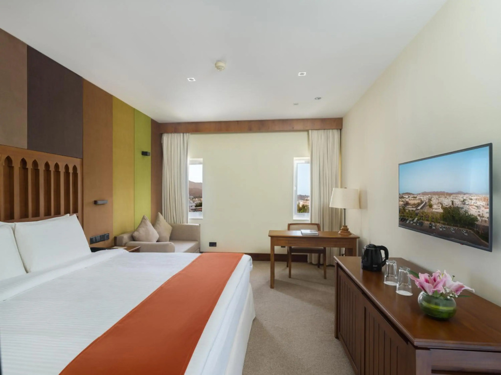 Al Falaj Hotel - Secure City Escape in Muscat