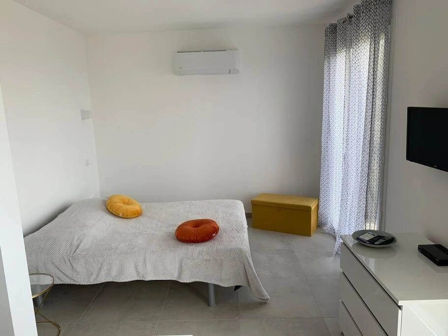 Studio au coeur du village de Poretto