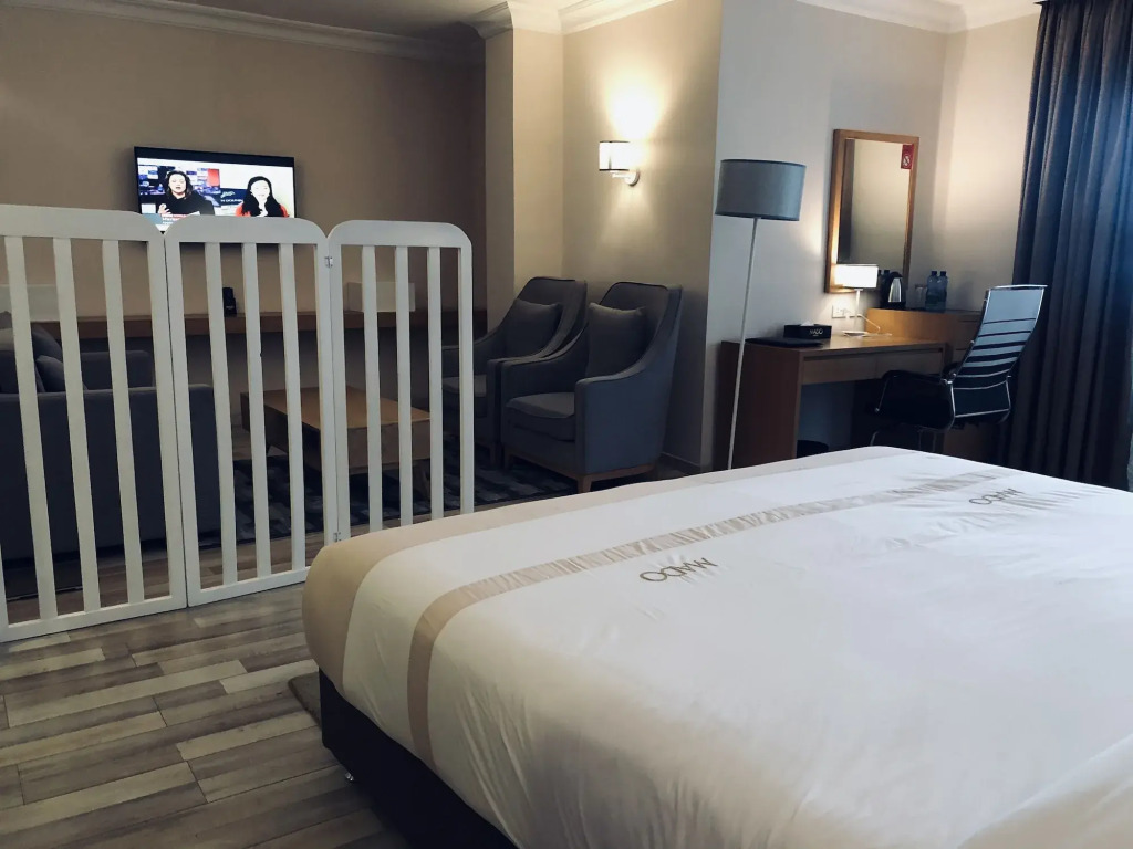 Mado Hotel
