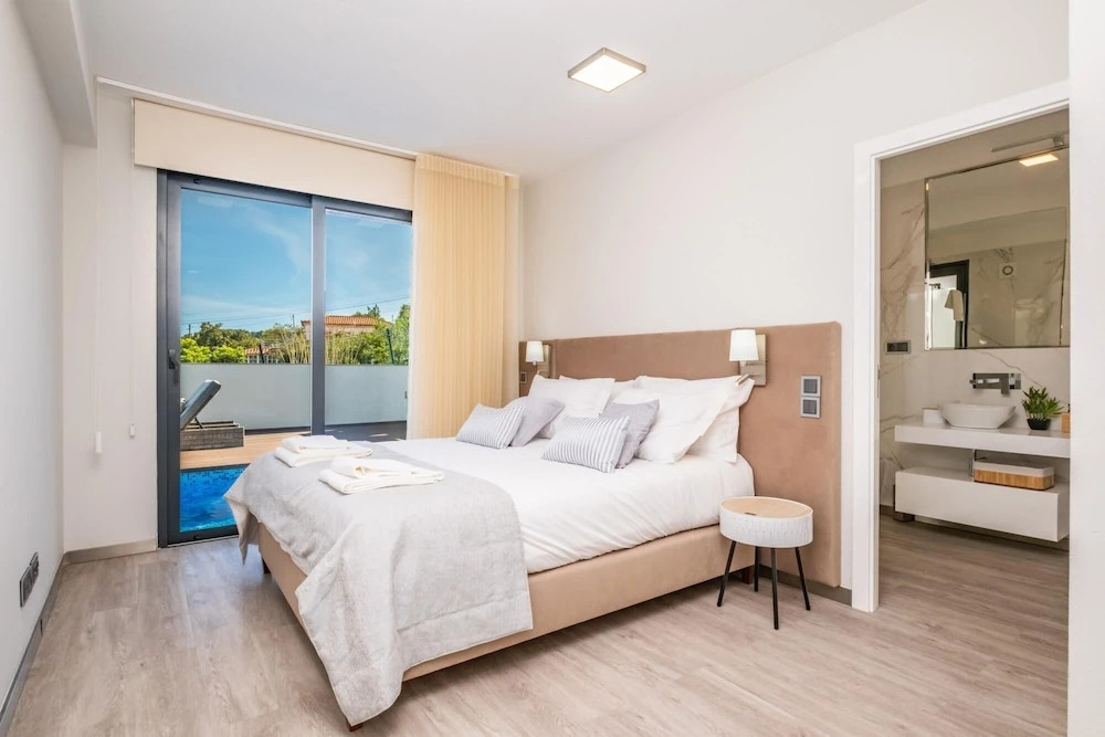 Belle Maison by Homie