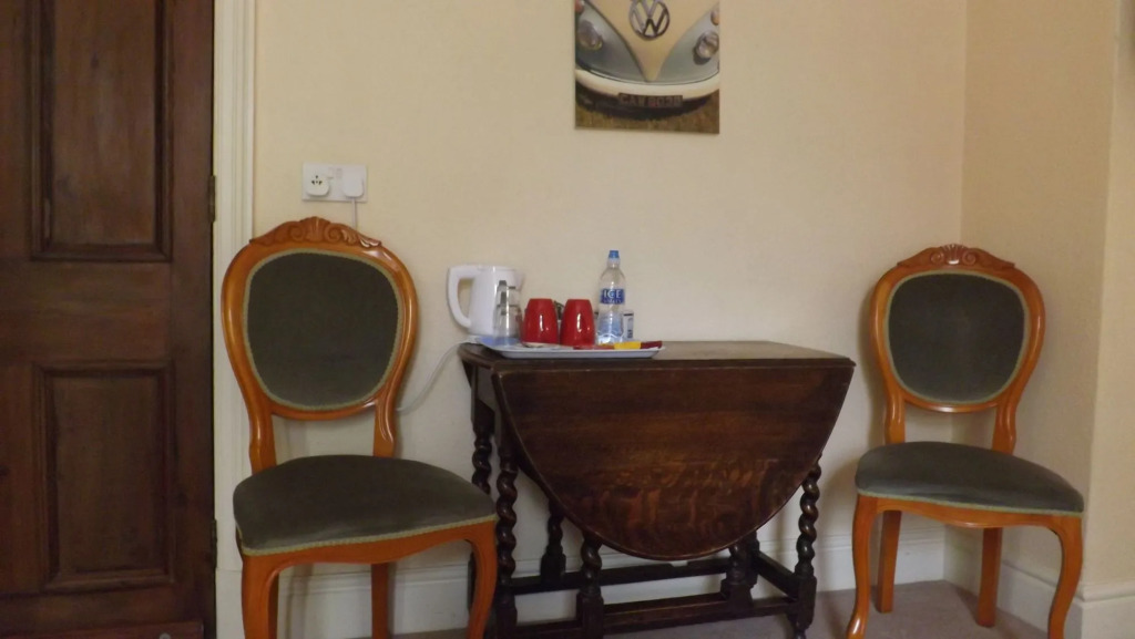 Cedar House B&B