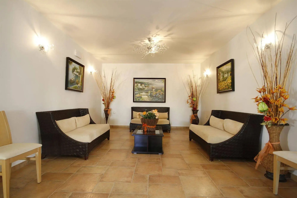 Katerina Hotel