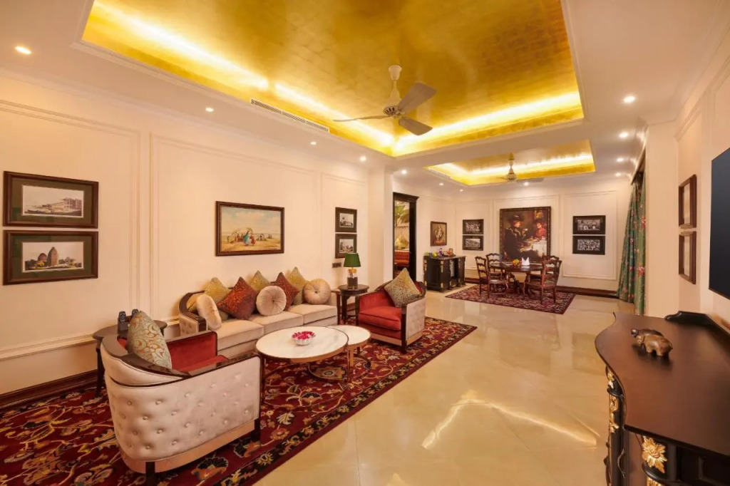 MAYFAIR Tea Resort