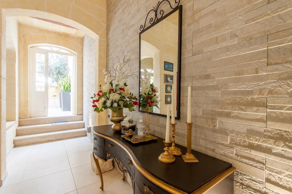 Twilight Gozitan Farmhouse With Pool - Happy Rentals