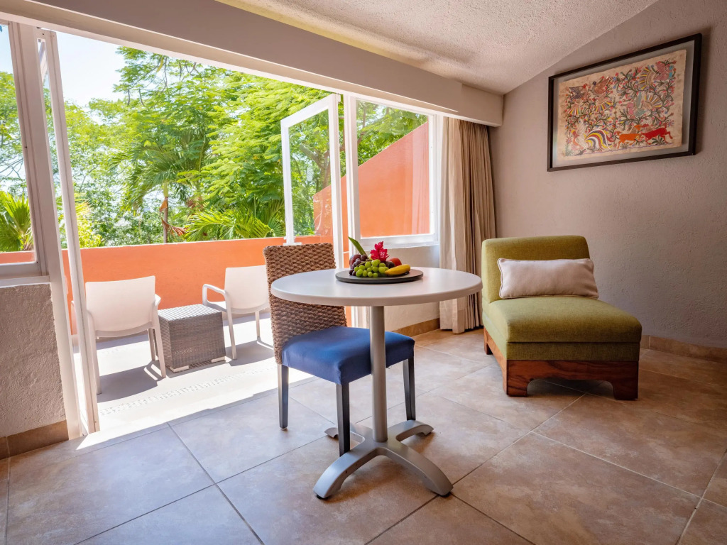 Las Brisas Huatulco-All Inclusive