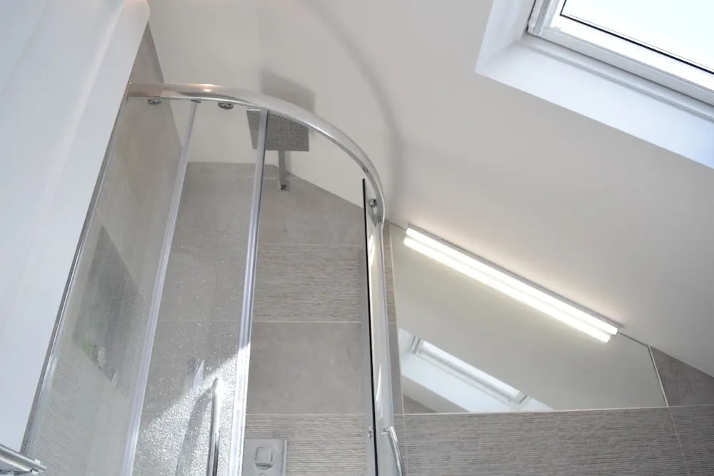 Bright 2 Bedroom With Balcony in Wandsworth