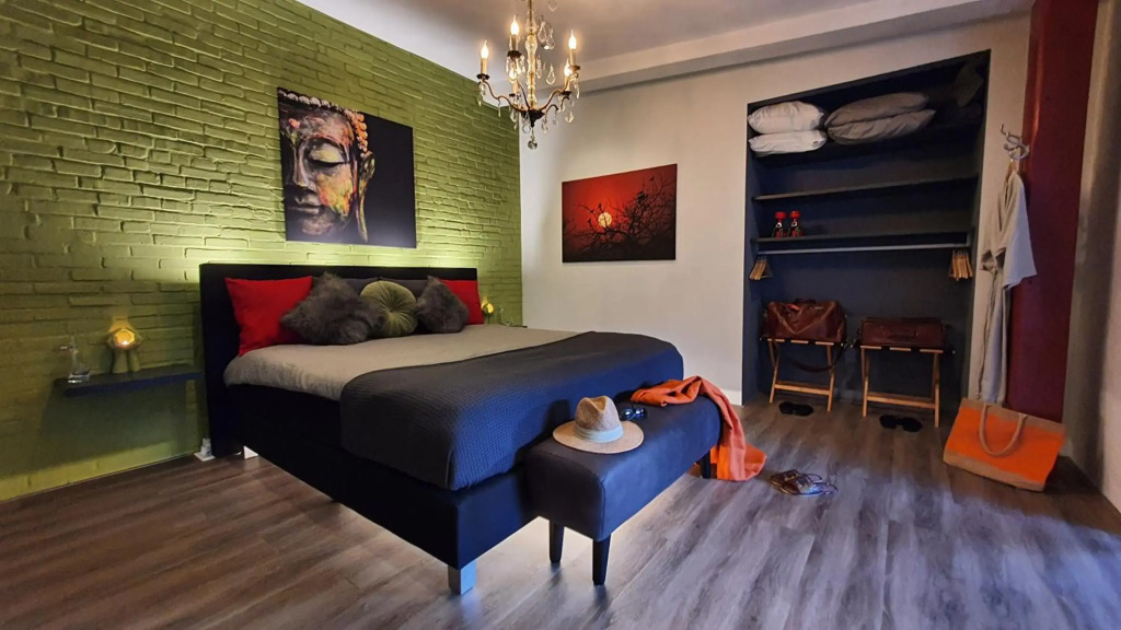 Downtown Hideaway, B&B Grand Deluxe