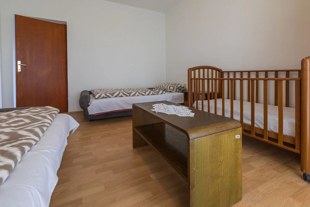Apartments Paly