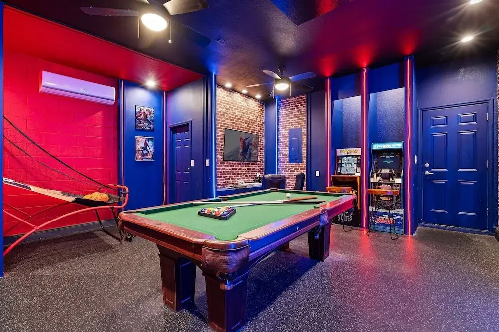6bd/4ba Private Pool Avengers Game Room