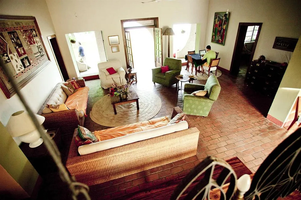 Conforzi Lake House