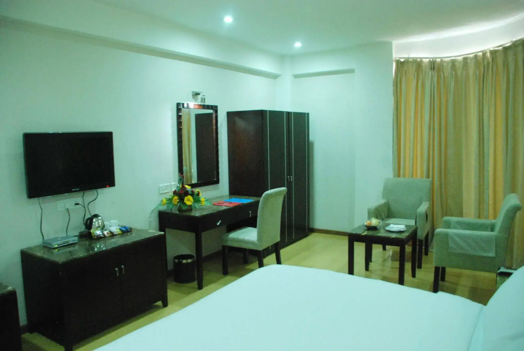 Parker Lords Eco Inn Ahmedabad