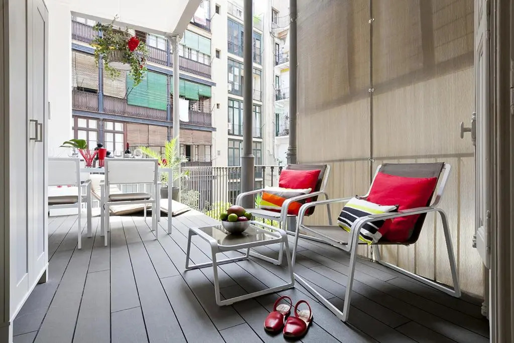 Great location with private terrace