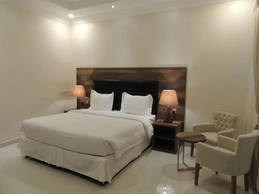 Golden square قولدن سكوير