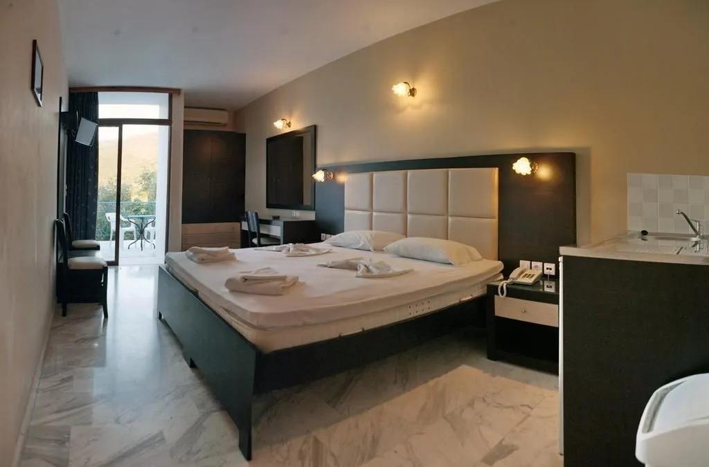 Sunset Hotel