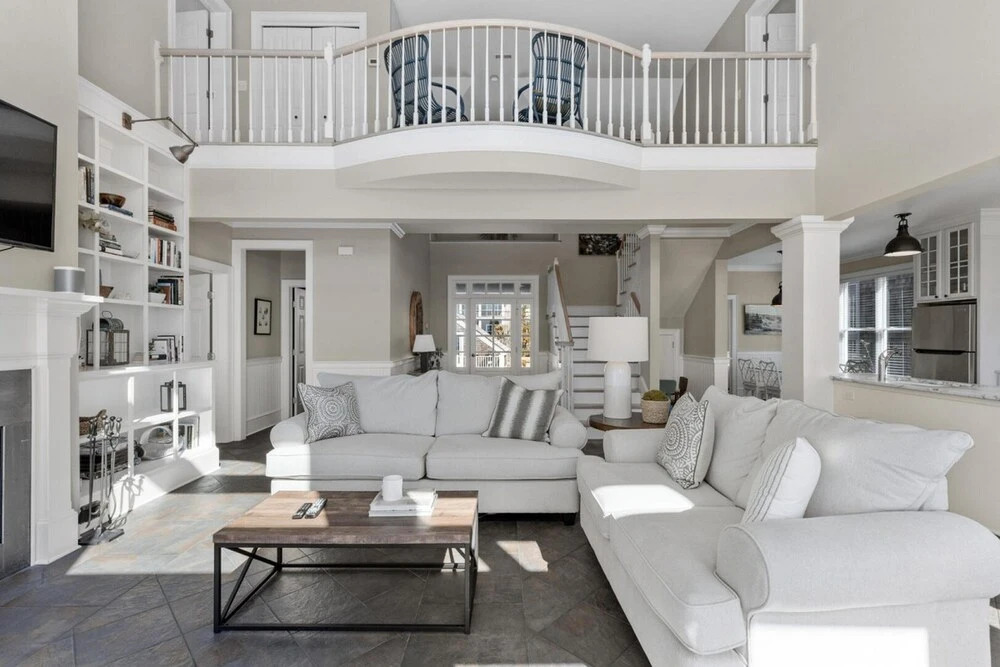 Shearwater 4 Bedroom Home by RedAwning