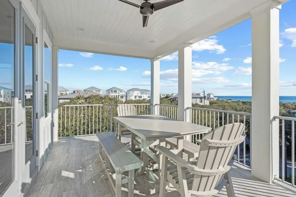 The Palmetto Blue by Avantstay Steps to Beach, Ocean Views