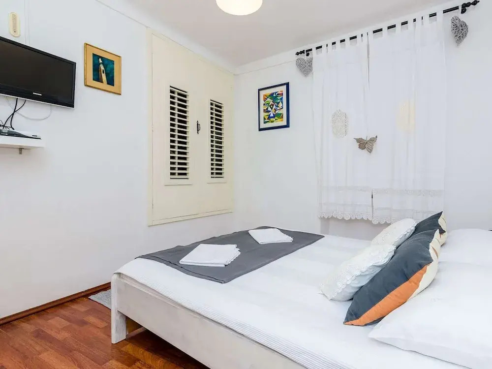 Budget Old Town - One-bedroom Apartment - Ispod Mira 3 Street