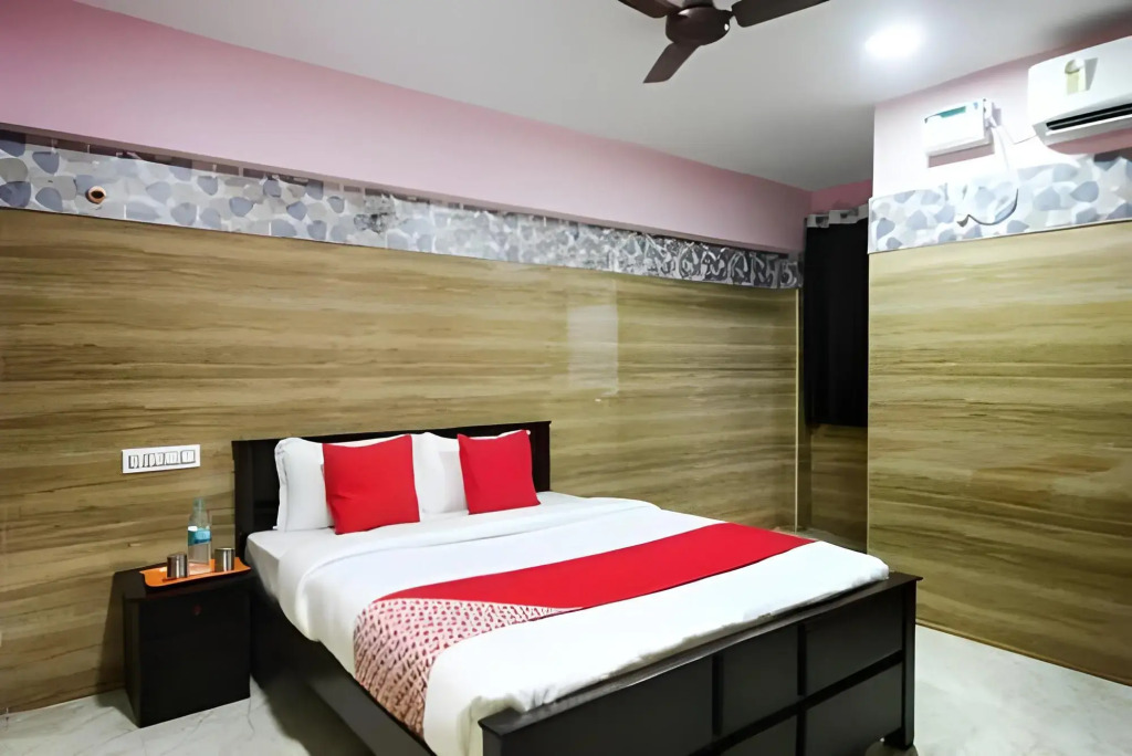 Adhi Residency