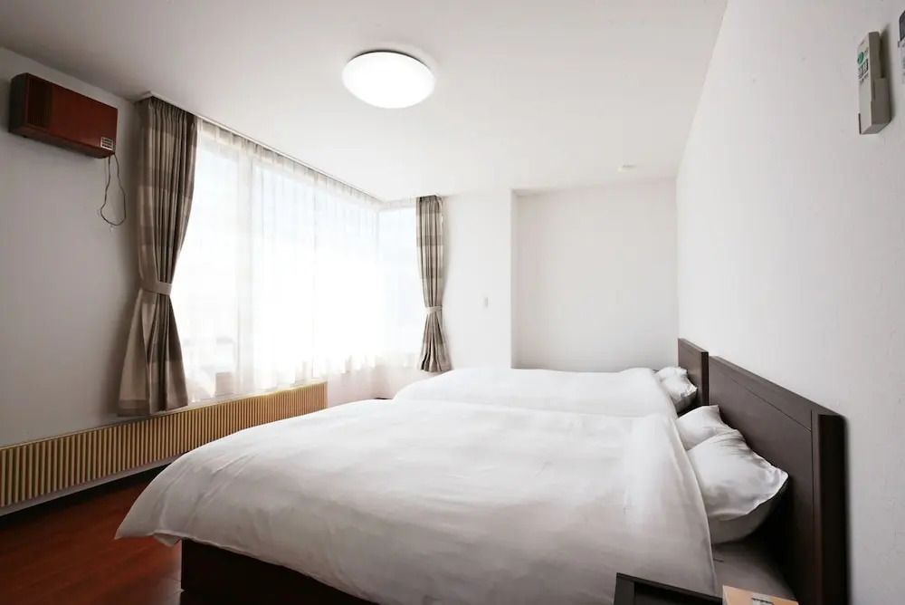 Hostel PLEASURE MARUYAMA
