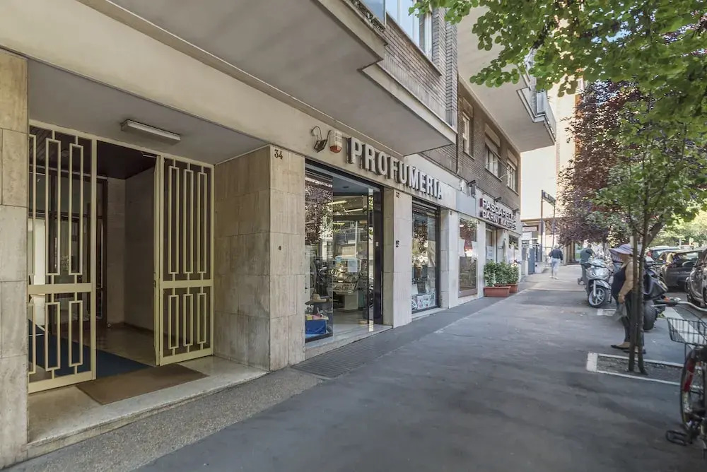 Portaportese Wooden Flat
