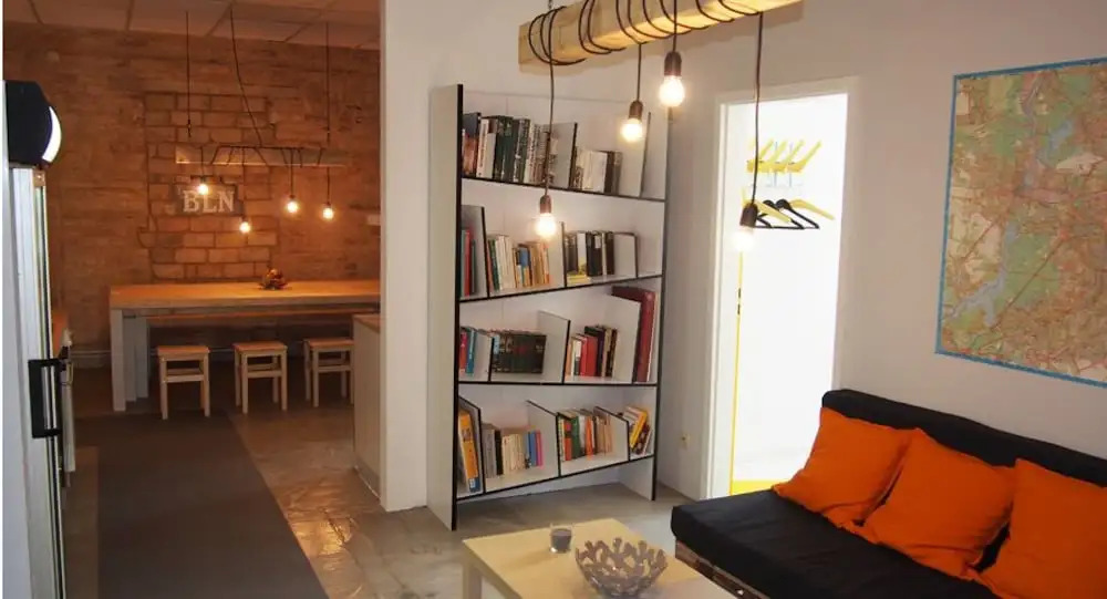 Box61 Art Concept Flat