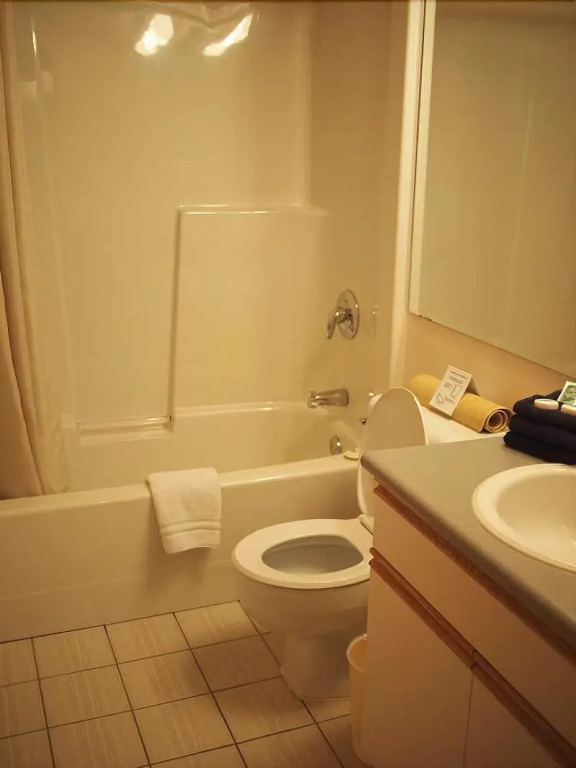 Whales Tail Guest Suites