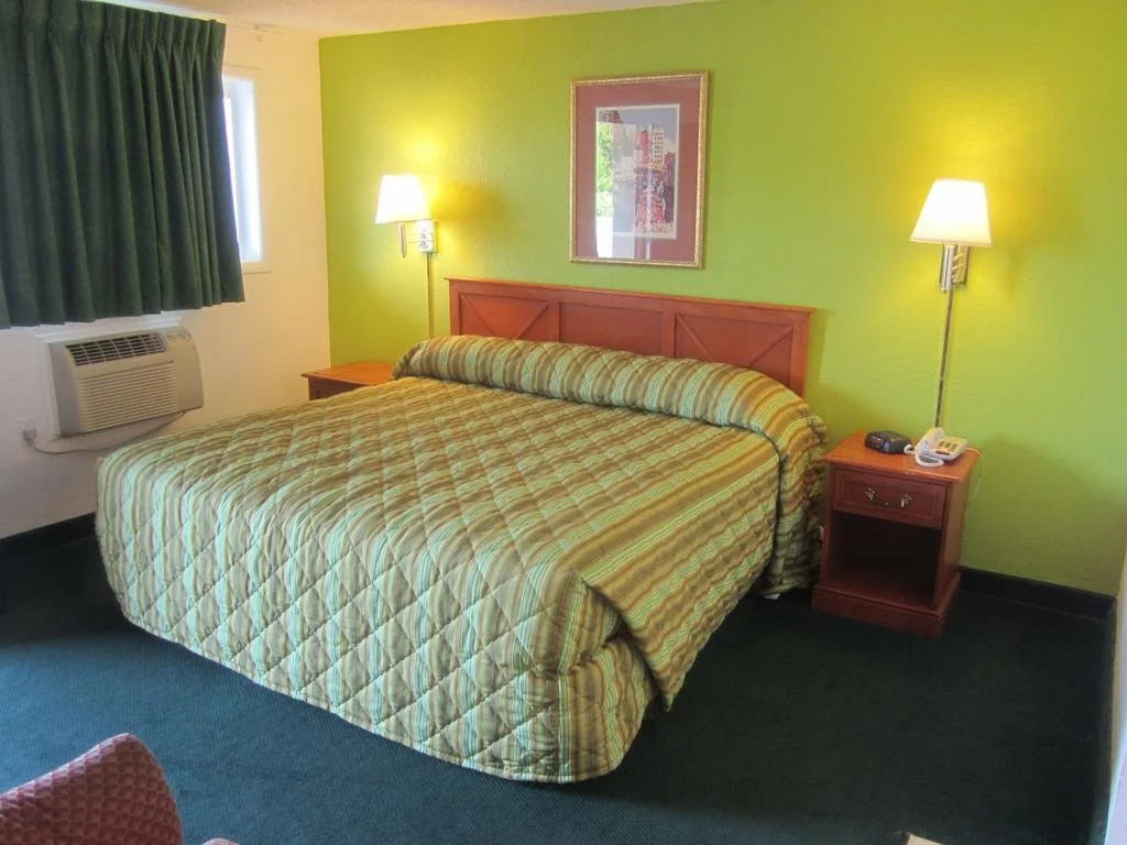 Travel Inn and Suites