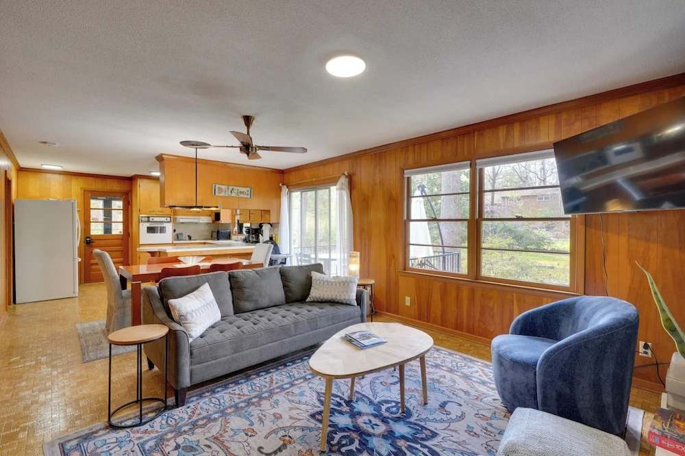 Quiet Downtown Cary Home w/ Screened Porch